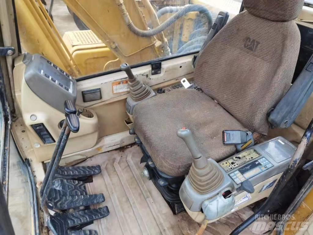 CAT 312 B Vikšriniai ekskavatoriai
