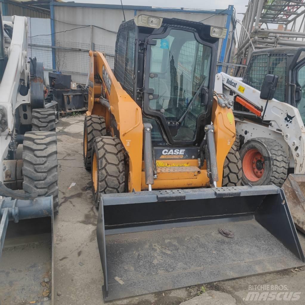 CASE SR 200 Krautuvai su šoniniu pasukimu