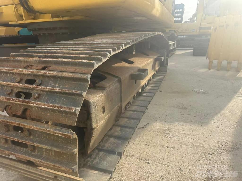 Komatsu PC 200 LC-7 Vikšriniai ekskavatoriai