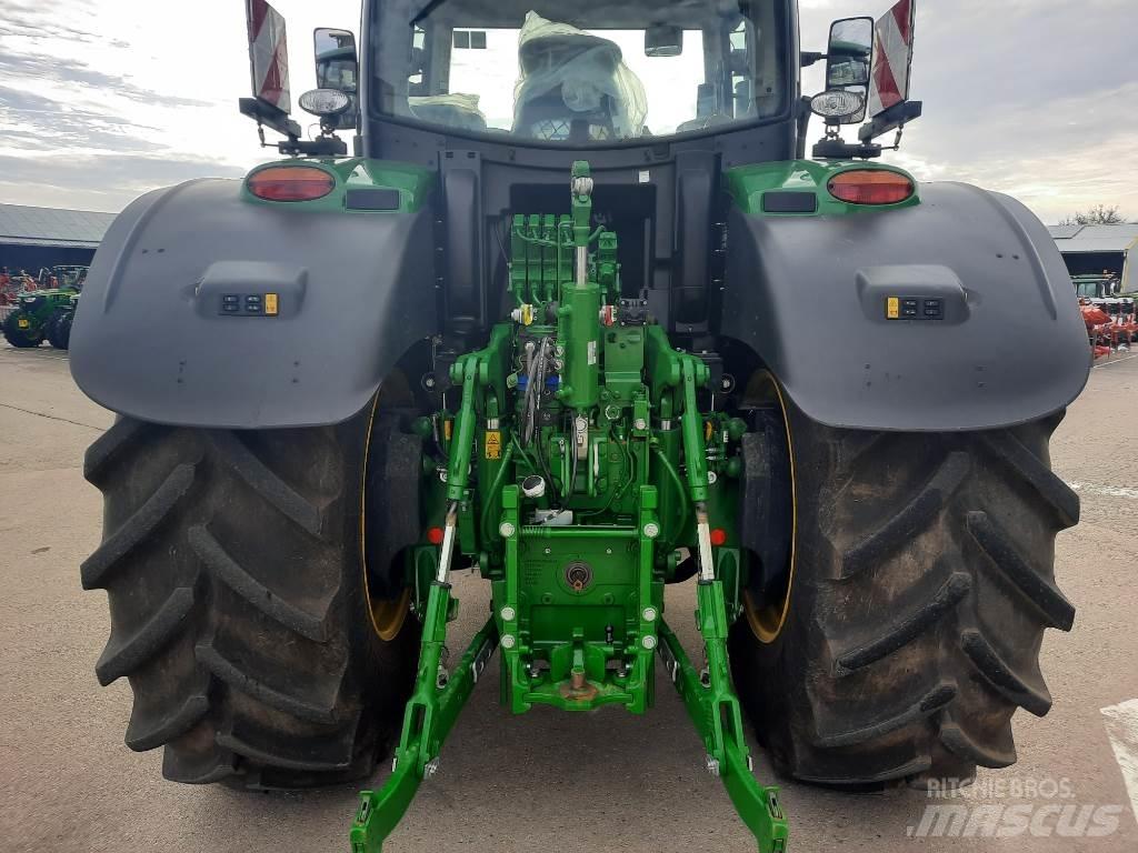 John Deere 6R230 Traktoriai