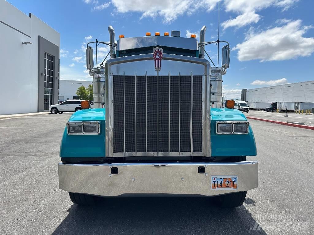 Kenworth W 900 Naudoti vilkikai