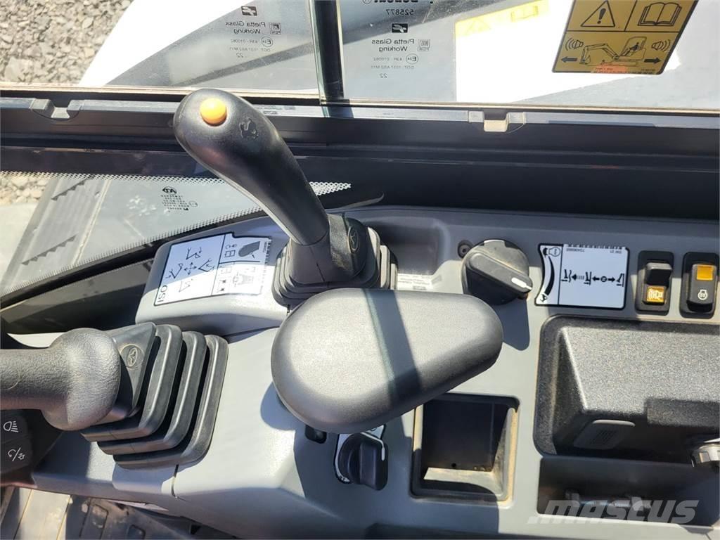 Bobcat E88 Statyba - Kita