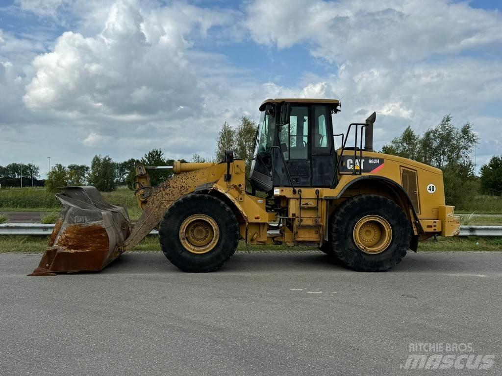 CAT 962H Naudoti ratiniai krautuvai
