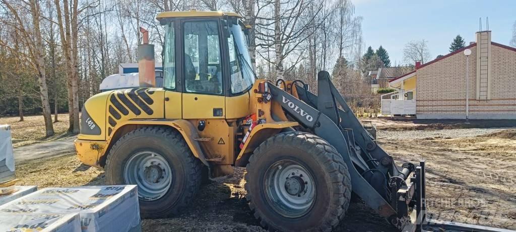 Volvo L 45 B Naudoti ratiniai krautuvai