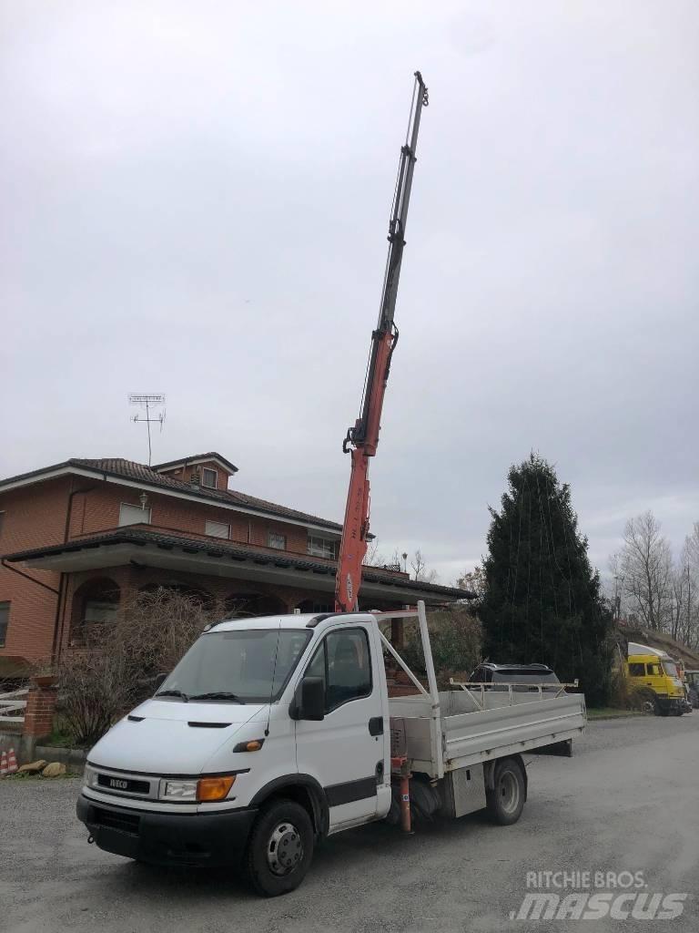 Iveco Daily 35-130 Sunkvežimiai su dengtu kėbulu