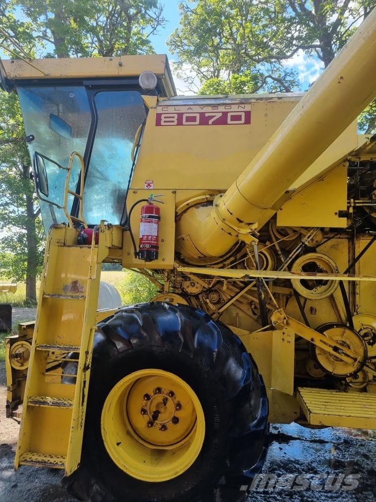 New Holland 8070, 20” Derliaus nuėmimo kombainai