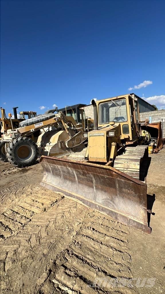 CAT D 4 C Vikšriniai buldozeriai
