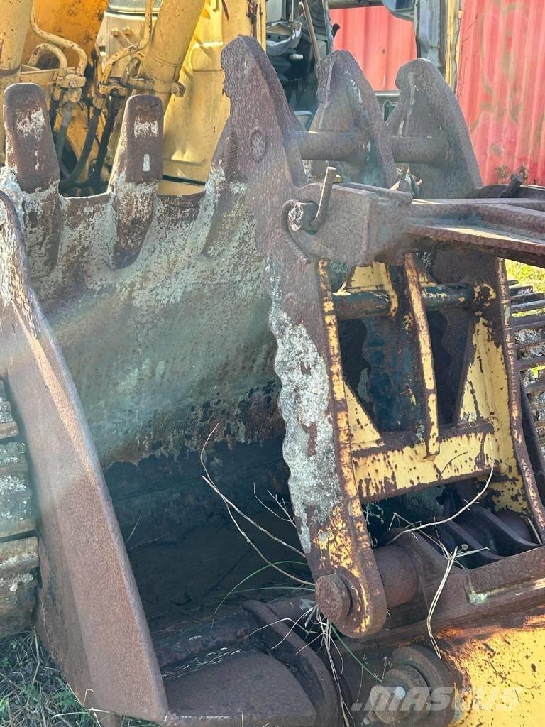 John Deere 120 Vikšriniai ekskavatoriai