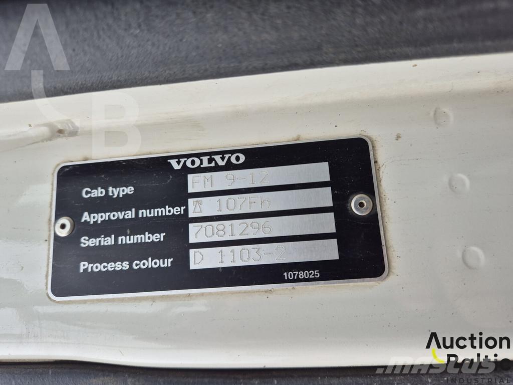 Volvo FM12 Savivarčių priekabų vilkikai