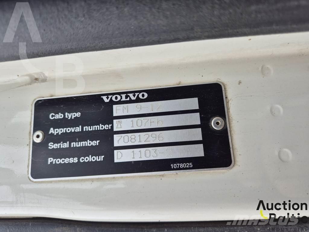 Volvo FM12 Savivarčių priekabų vilkikai