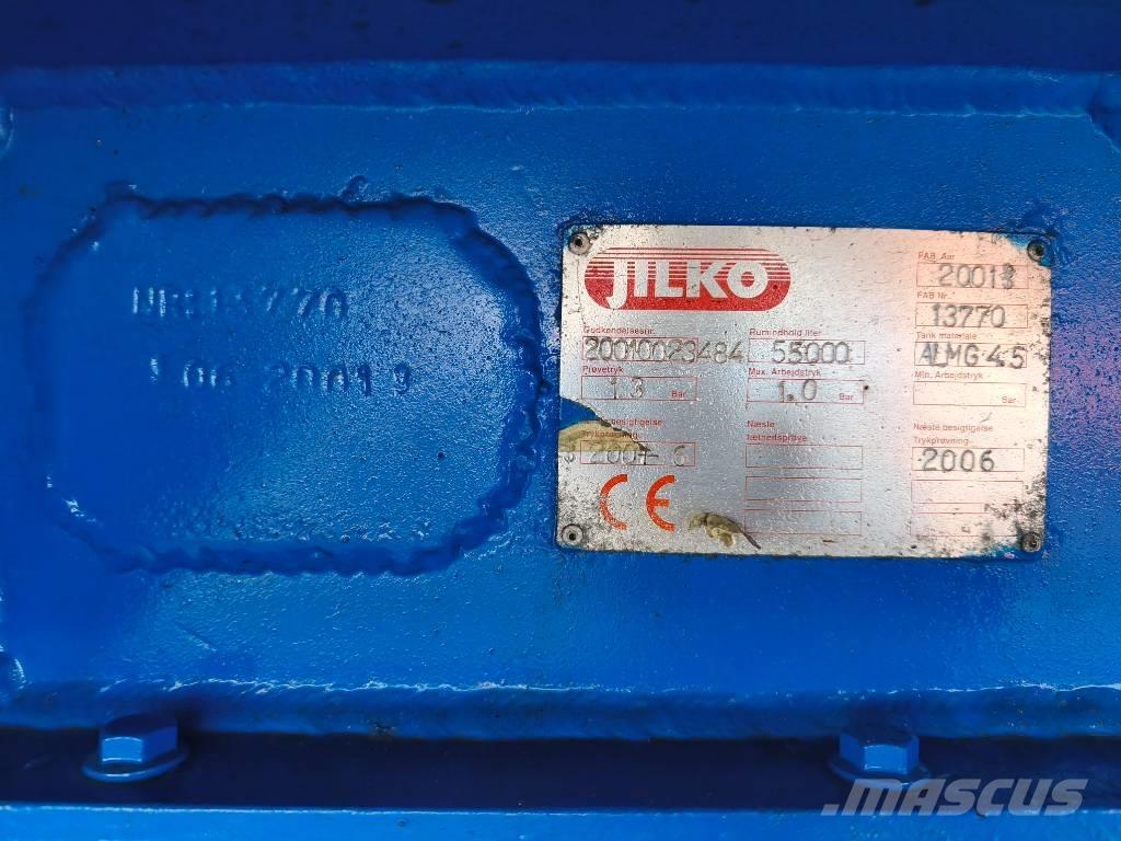  Jilko Cisternos - priekabos