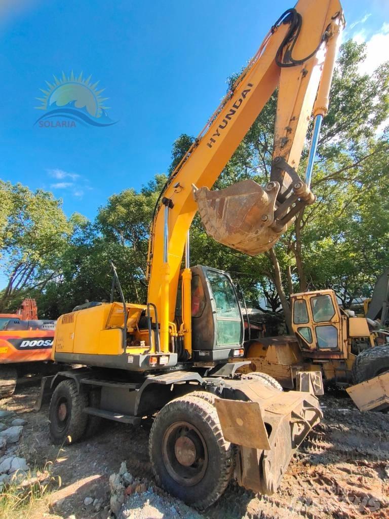 Hyundai R210W-7 Ratiniai ekskavatoriai