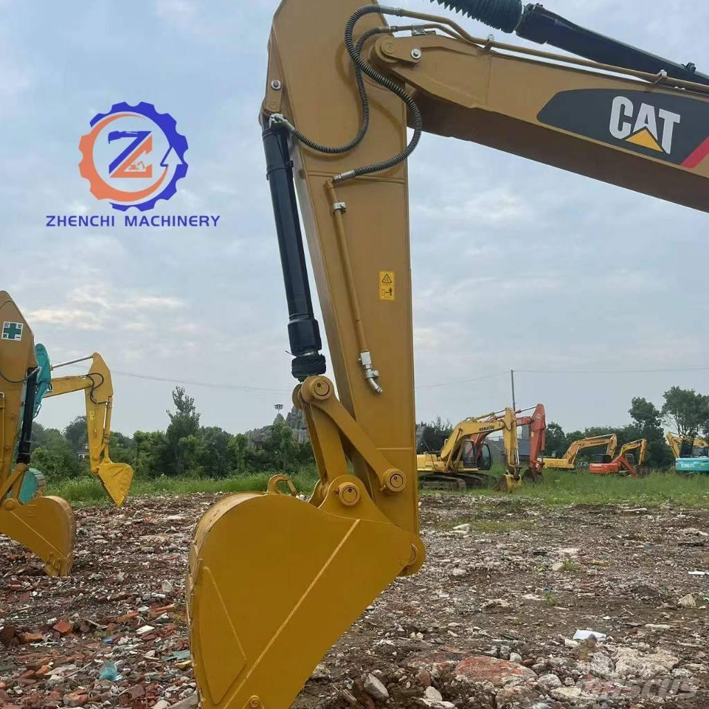 CAT 320 D2 Vikšriniai ekskavatoriai