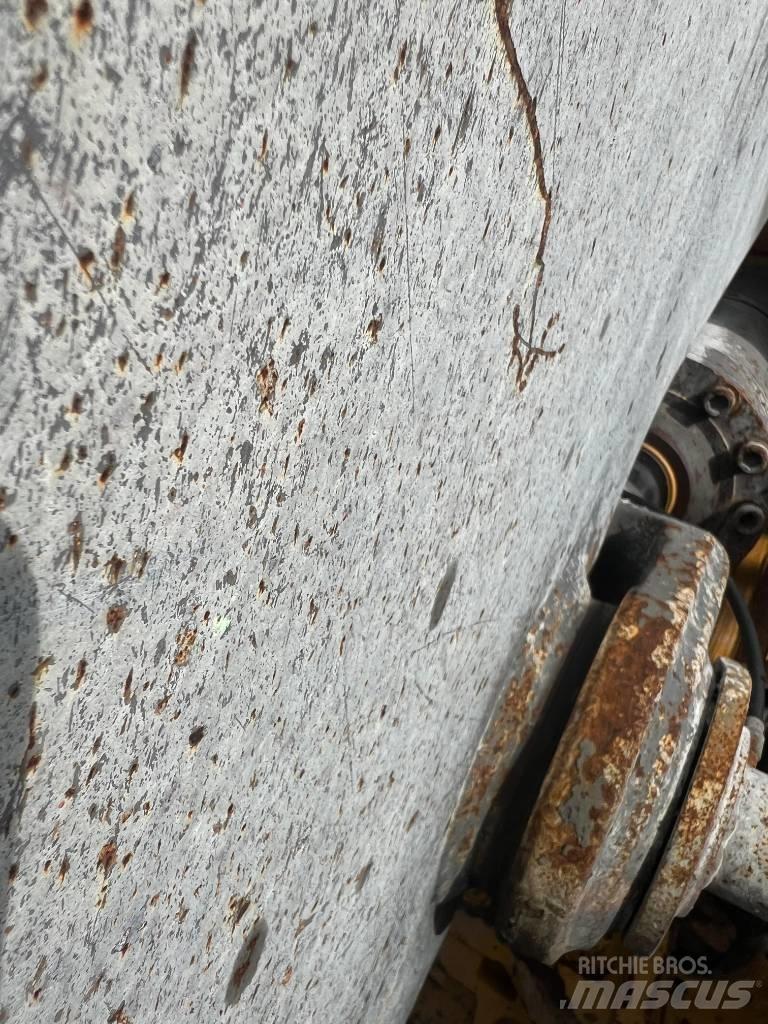 Volvo L 180 C Naudoti ratiniai krautuvai
