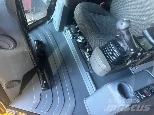 CAT D 5 Vikšriniai buldozeriai