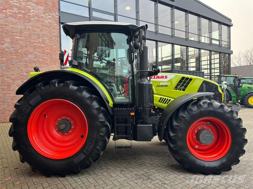 CLAAS Arion 660 Traktoriai