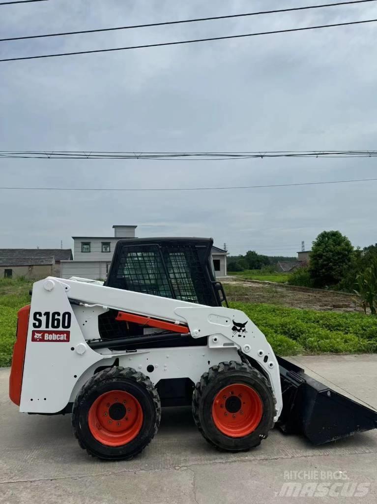 Bobcat S160 Krautuvai su šoniniu pasukimu
