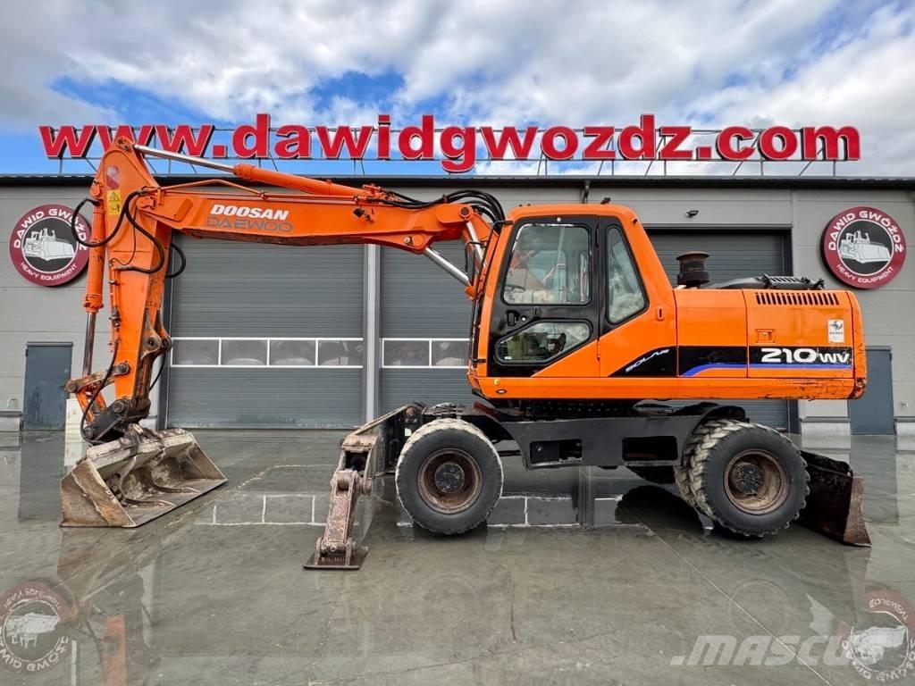 Doosan SOLAR 210W Ratiniai ekskavatoriai