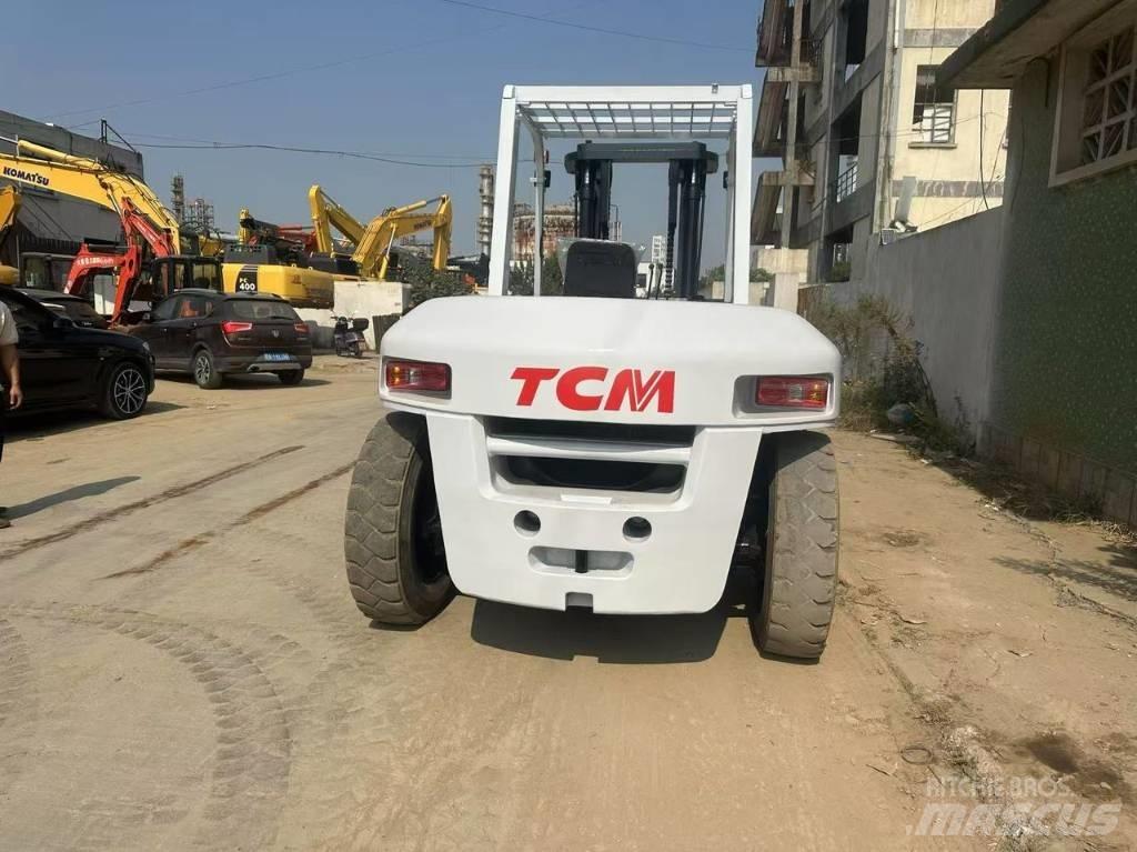 TCM FD 100 Z8 Teleskopiniai krautuvai
