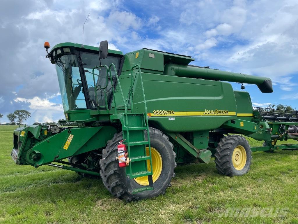John Deere 9560 WTS Derliaus nuėmimo kombainai