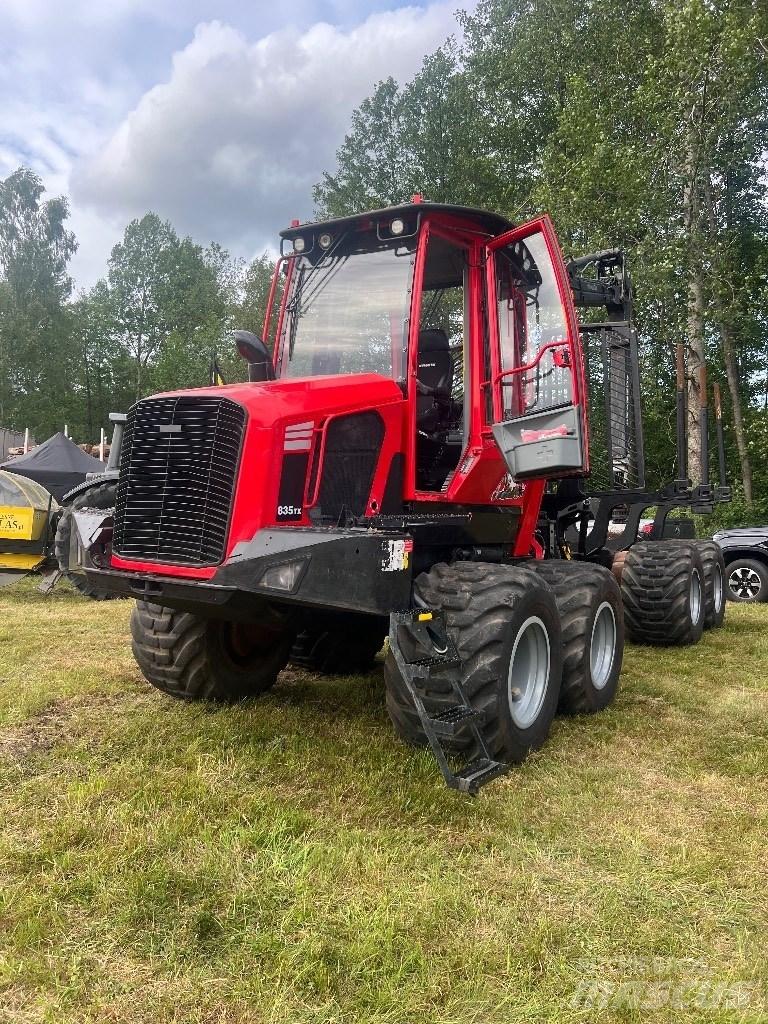 Komatsu 835 Naudoti miškovežiai (Forvarderiai)