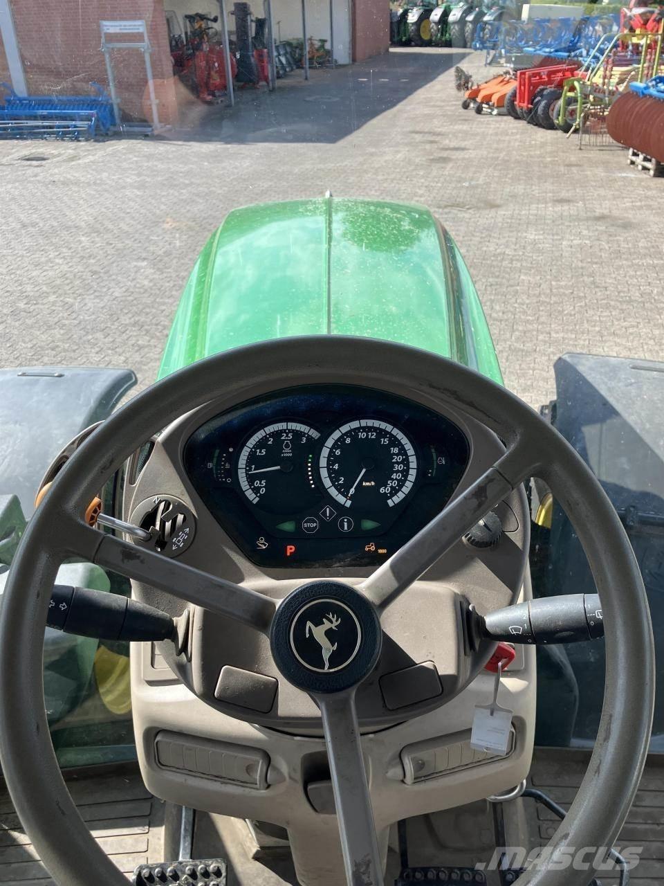John Deere 6215R Traktoriai
