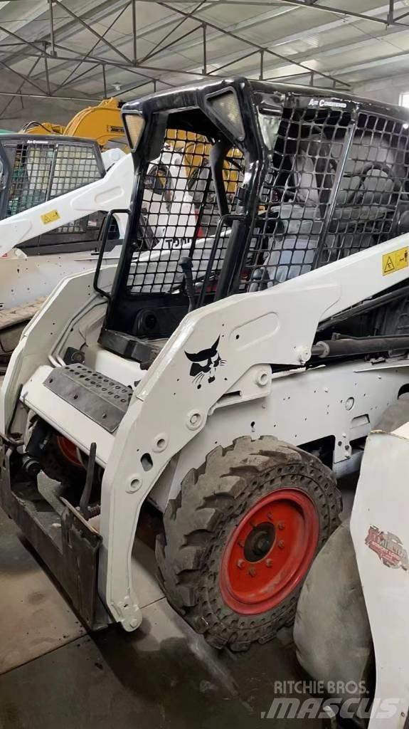 Bobcat S 160 Krautuvai su šoniniu pasukimu