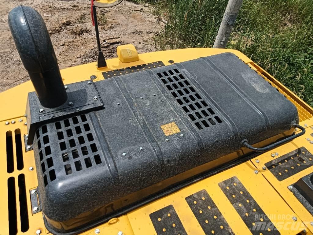 Komatsu PC 240 Vikšriniai ekskavatoriai