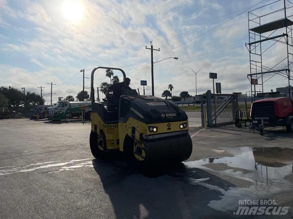 Bomag BW 138 Porinių būgnų volai