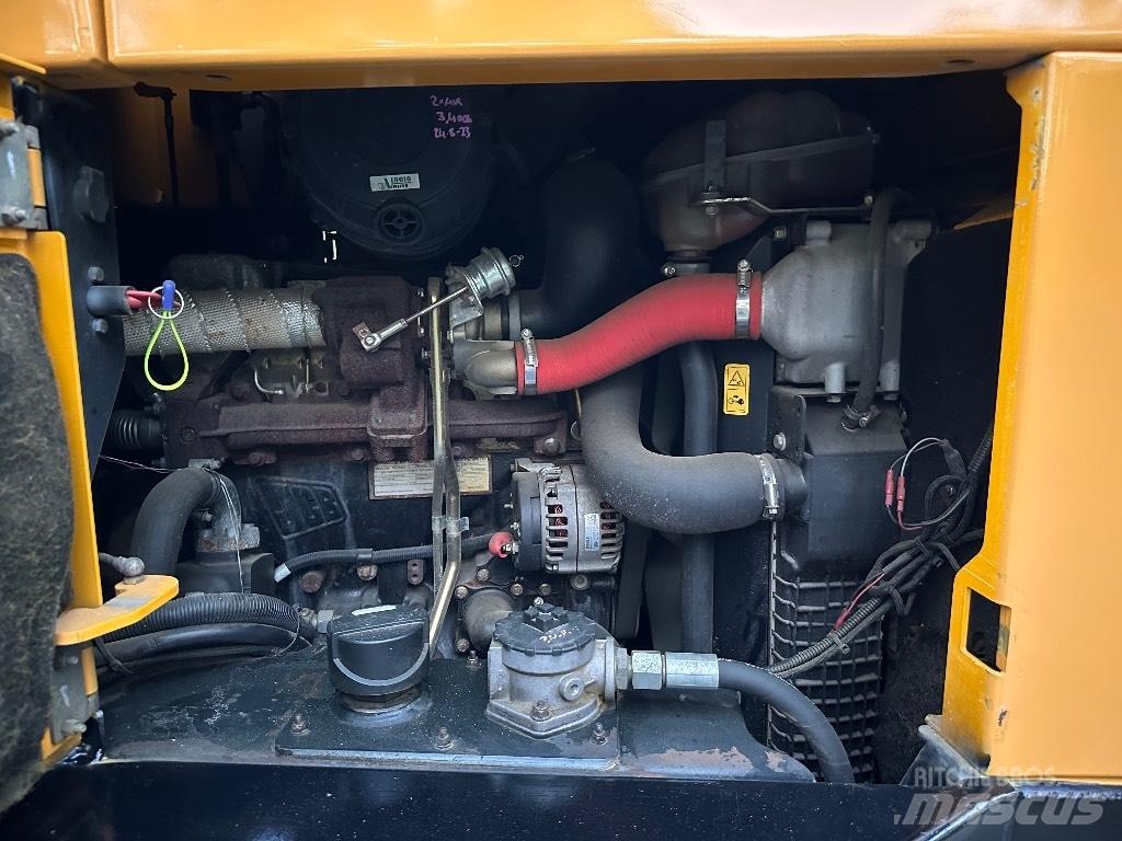 JCB 9TFT Statybiniai savivarčiai sunkvežimiai