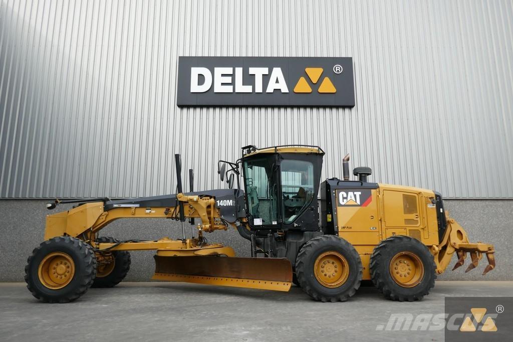 CAT 140M2 Greideriai