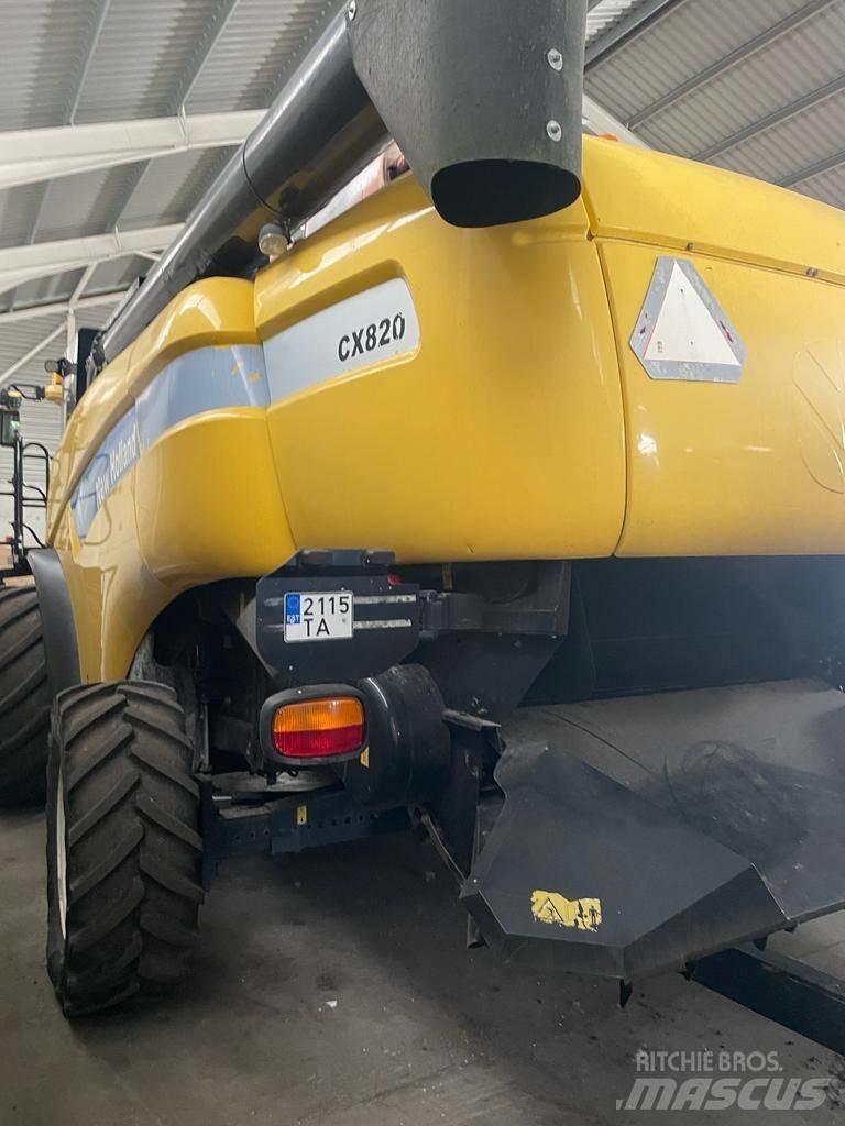 New Holland CX 820 Derliaus nuėmimo kombainai