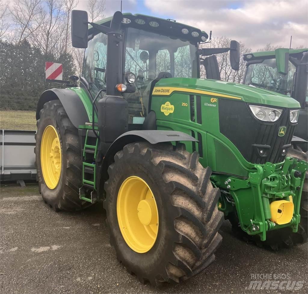 John Deere 6R 250 Traktoriai