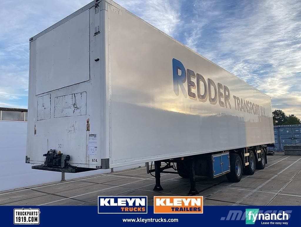 Pacton R3-001 Dengtos puspriekabės