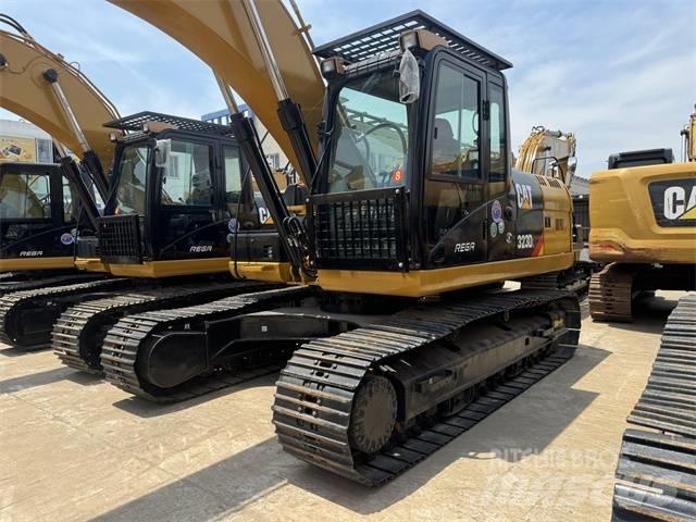 CAT 323 D L Vikšriniai ekskavatoriai
