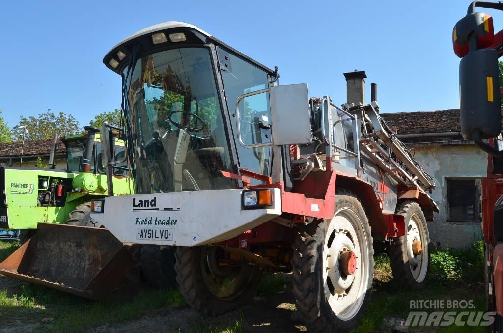 John Deere Landquip Savaeigiai purkštuvai