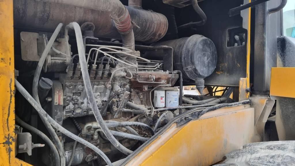 JCB 456 Naudoti ratiniai krautuvai