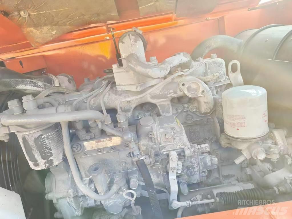 Hitachi ZX 60 Mini ekskavatoriai < 7 t