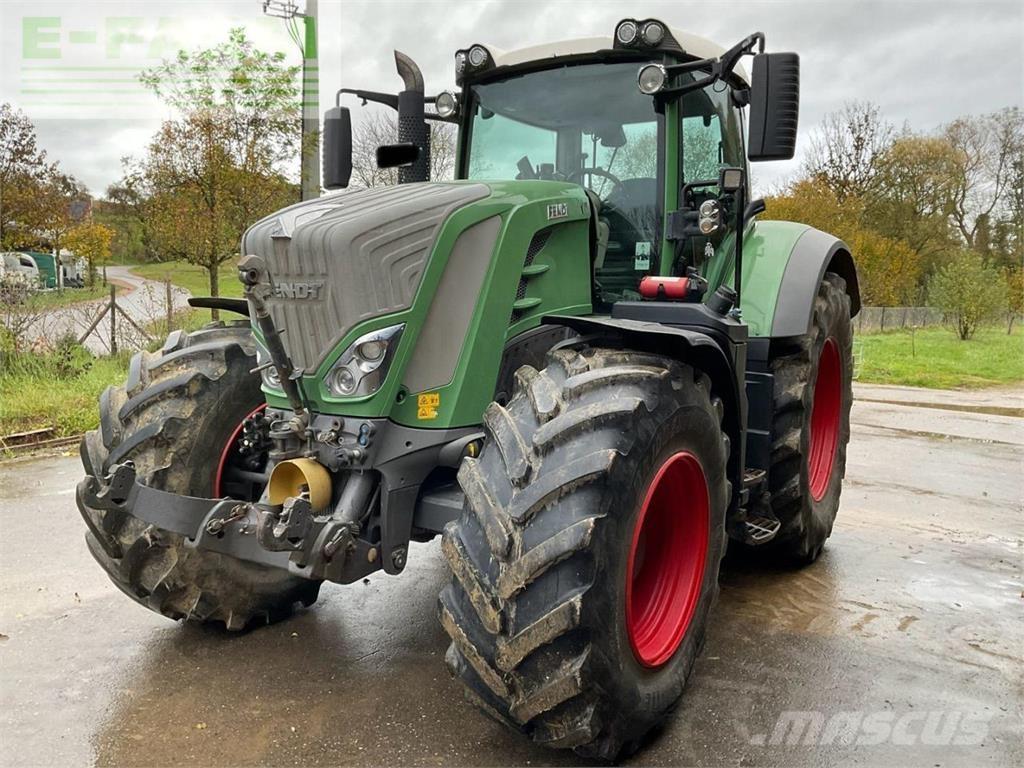 Fendt 828 Vario S4 Traktoriai