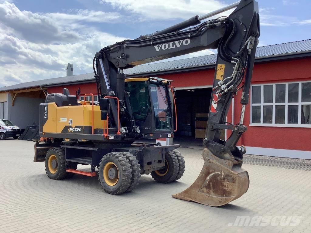 Volvo EW 220 E Ratiniai ekskavatoriai