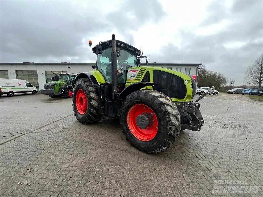 CLAAS Axion 930 Traktoriai