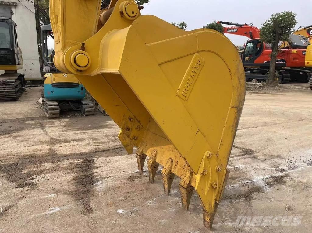 Komatsu PC240-8 Vikšriniai ekskavatoriai