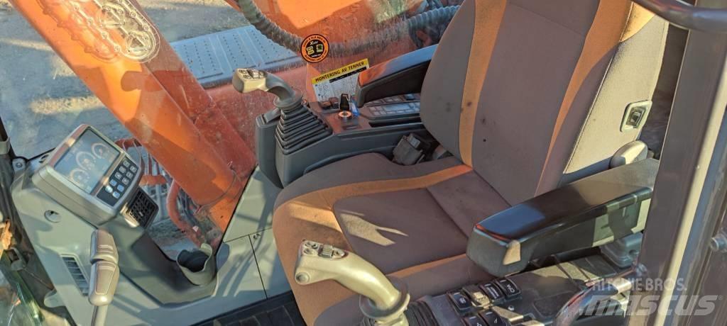 Doosan 225 LC Vikšriniai ekskavatoriai