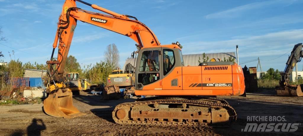 Doosan 225 LC Vikšriniai ekskavatoriai