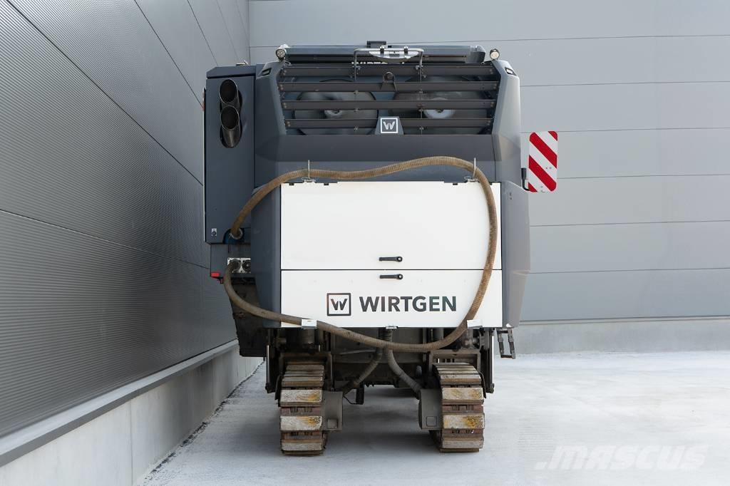 Wirtgen W 220 FI Asfalto šalto frezavimo technika