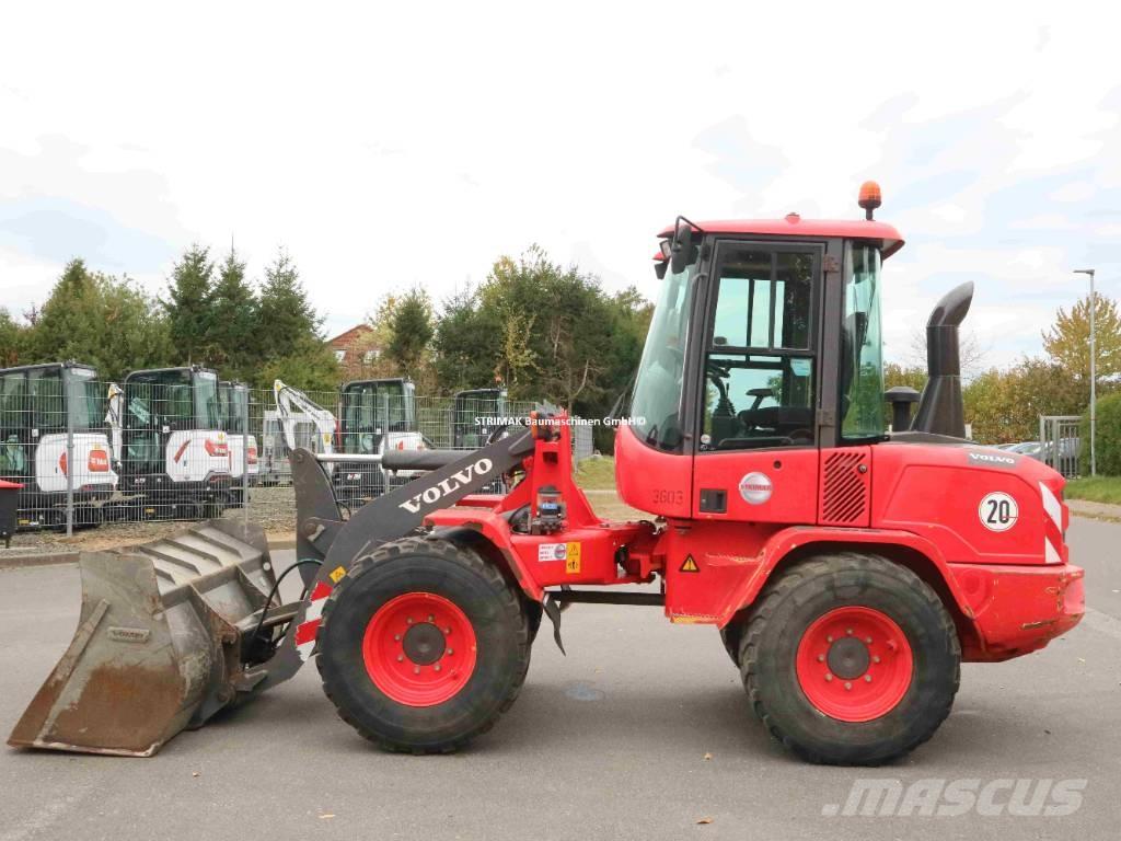 Volvo L 35 G Naudoti ratiniai krautuvai