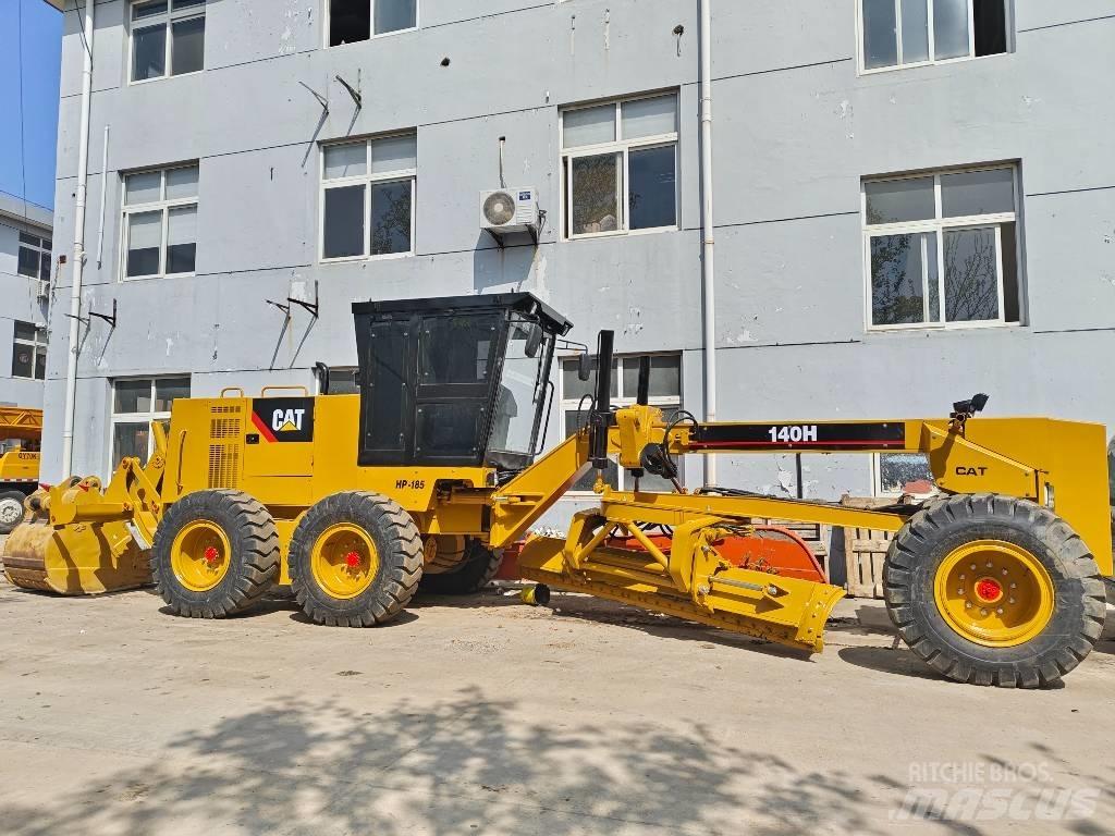 CAT 140 H Greideriai