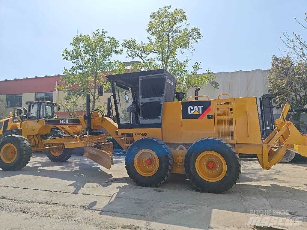 CAT 140 H Greideriai