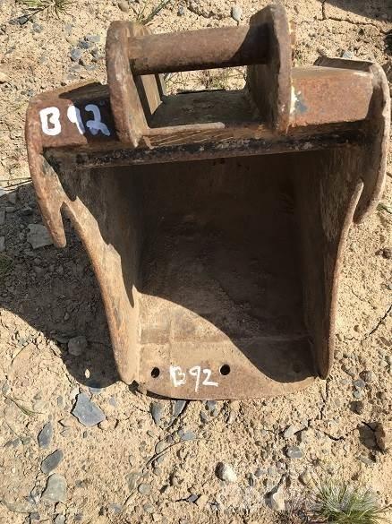  12 BUCKET, 30mm PINS Kaušai