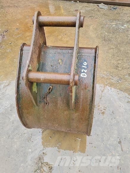  18 BUCKET, 50mm PINS Kaušai